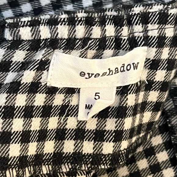 Eyeshadow B&W Mini Gingham Skirt with Small Slit Detailing - Size 5 (EUC) - Picture 4 of 6